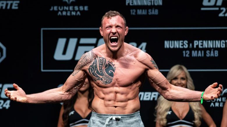 Jack Hermansson Jack Berndhard Hermansson (born June 10, 1988) is a Swedish-born Norwegian professional mixed martial artist, who competes in the Middleweight divisio...